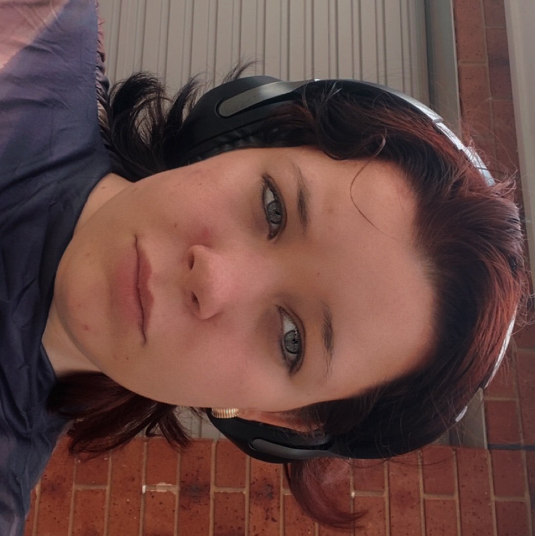 Rhiafoz's profile picture. 