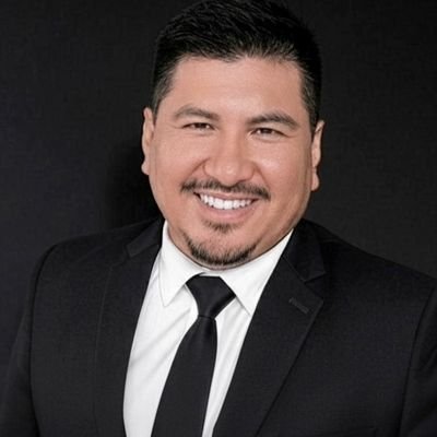 aledancarranza's profile picture. Política & Economía