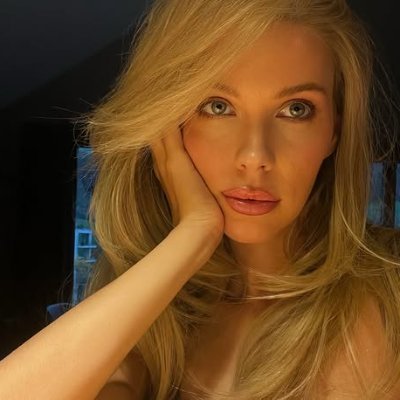 Chrissyiso's profile picture. Desserts and coffee, crypto and life