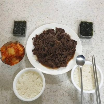 qorhvmekEhd's profile picture. 구독계