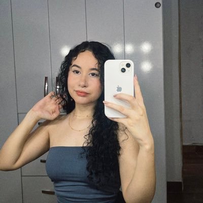 xzYAzx's profile picture. estudo psicologia e tenho humor duvidoso, vai corinthians