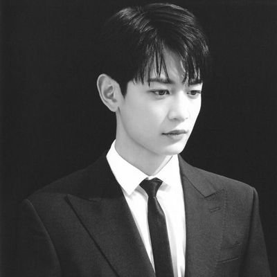 mattborolights's profile picture. of burnt cigarettes and scripts