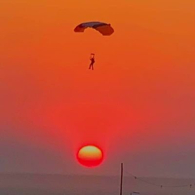 KumbiWenyu's profile picture. Manchester City FC 💙. Gym. Mathematics. Chess.
Skydiving.