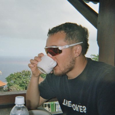 panzakk's profile picture. arthur | graphic Designer & photographer - streamer on @twitch - ig : @panzakk - un max de vidéo arrive pour vous divertir