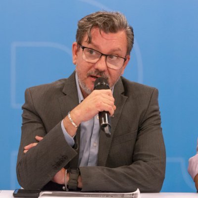 eddiegigante's profile picture. Ingeniero-UBA. Tweets sobre litio, petróleo, gas natural y energía nuclear. La industria y la ciencia salvarán a la Nación @Theclash la mejor banda.