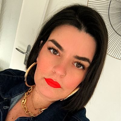 lilizinhasempre's profile picture. Si tu te sens visé par mon contenu, c'est ton problème pas le mien 😘