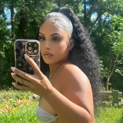 DreamyLeii's profile picture. God first 🕊️ ❕ Puerto Rican Princess 🇵🇷 All Natural non GMO 😮‍💨
