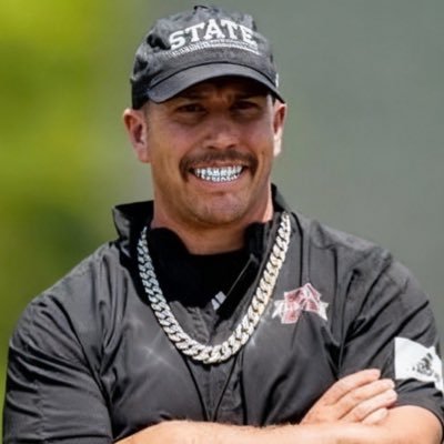 dou_gger's profile picture. | Ex-Semi Professional Linebacker🏈| Education 1st | Football Coach-Husband-Father-Mentor| Community Activist✊🏿❤️🖤💚#HAILSTATE🐶