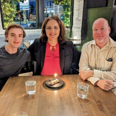 OwenERichasonIV's profile picture. Non-fiction author of S4: Students, Schools, Social Media & Success: https://t.co/FeTjPKEpeV | Helping parents & kids navigate college search, planning, and prep