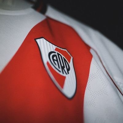 Yamiybs's profile picture. Como toda persona de bien
fan de la Cuchillera y de la Siniestra, 
hincha del CARP 🤍❤️🤍