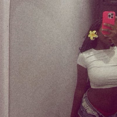 Trensetter4449's profile picture. I’m not a trendsetter, I’m a trend FORCER | Accountant 👩‍💻