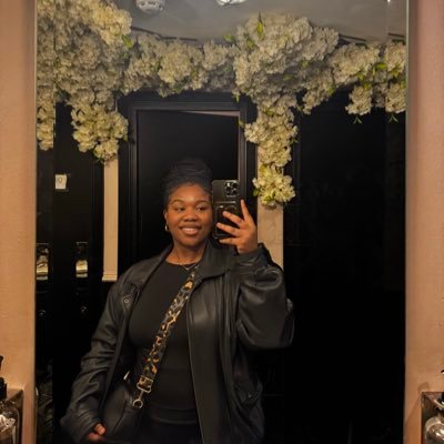 aanushaw17's profile picture. 