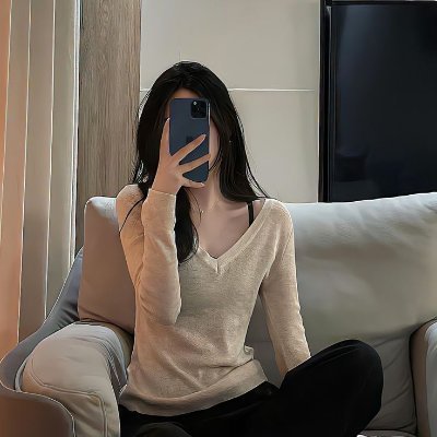 Kushali288357's profile picture. 