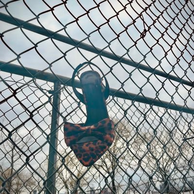 ValCB30's profile picture. Arte, rock y sociedades de capital.