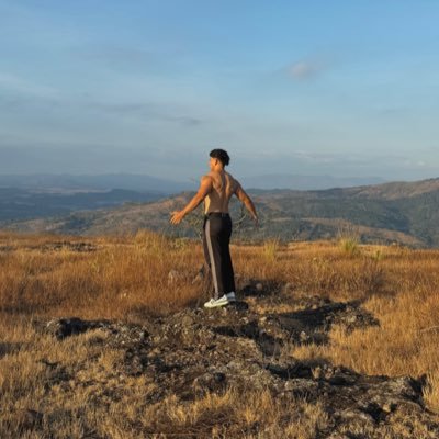 e_Hrd03's profile picture. In pectore