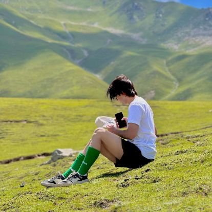 Mitchel59335213's profile picture. If u have to choose between me and someone else plz don't choose me💀