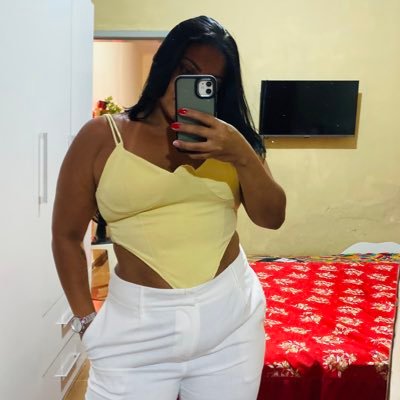 thairaab's profile picture. choose to be happy💫