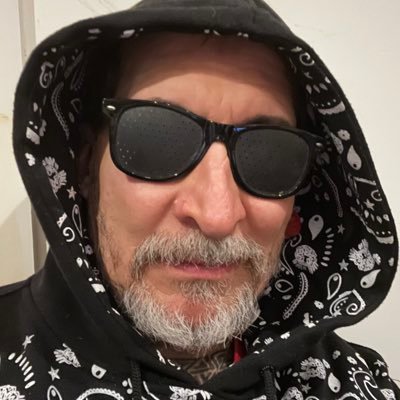 dosuva911's profile picture. Jambo account