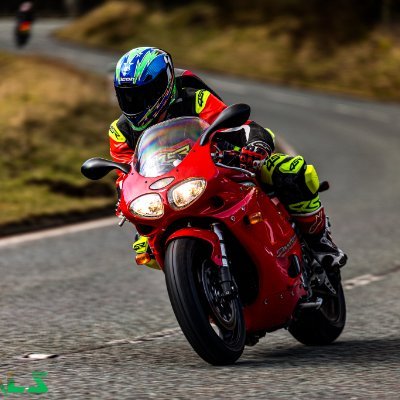 itsneallyons's profile picture. 