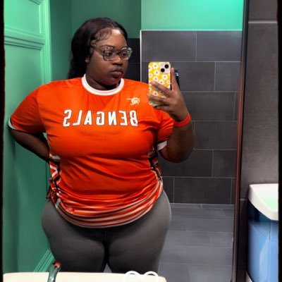 punchyNella's profile picture. new beginnings 🌻 always been the outsider 🌛 Ar’Mello & A’Kylah Mom