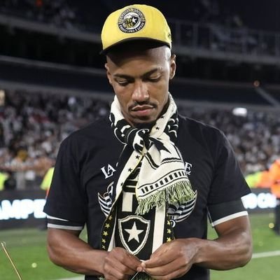 LuisPresida's profile picture. Progressista. Democrata. Botafoguense. Hater de Direito Previdenciário