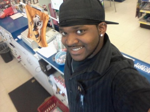 jayesmith007's profile picture. I am a newly single fun loving person who just turned 21 and ready to have some fun!!!!