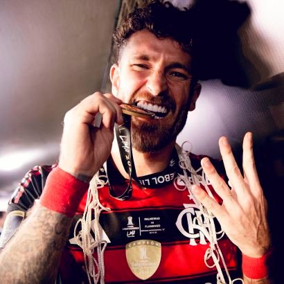 jacklescrf's profile picture. Leitora assídua, flamenguista fanática, escritora apaixonada e fascinada pela natureza.