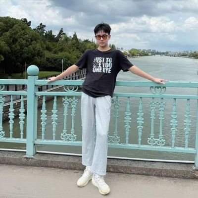 Vanzllll's profile picture. CS Ph.D student @NUSingapore | Prev. @ASTARsg; https://t.co/sPSzz2qfwf @CUHKofficial & @cuhksz; |