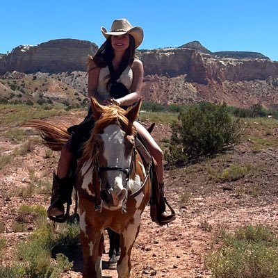 Queenhailey01p's profile picture. Live in the moment, be present,Take in the experience of life and accept what comes with gratitude. I love God.