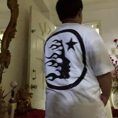 yungj82219's profile picture. 