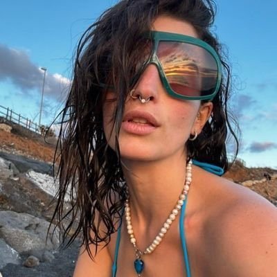 HunterStump9's profile picture. I’m single mother with a daughter I’m 34 years old my telegram @Raybeyon