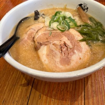 satoshilotte's profile picture. よろしくお願いします🥺 千葉に住む男です。趣味はドライブ、音楽映画ミュージカル観賞、ボウリング🎳ビリヤード🎱です。 千葉ロッテマリーンズを応援して30年以上のレジェンドです😊