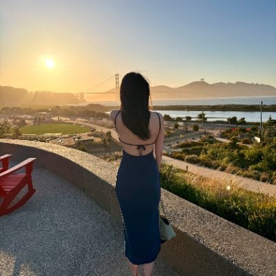 AzonKomi's profile picture. Just because I’m quiet doesn’t mean I’m not happy.