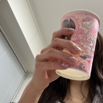 siapasiluyeh's profile picture. 🧷 fish it 🎣 / Evade 🏃‍♀️/ pro yapper 🗣️