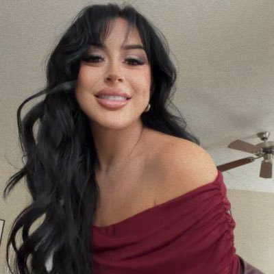 haleyrozai's profile picture. 