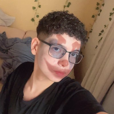 Moura955's profile picture. .