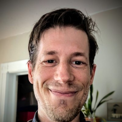 fringeblog's profile picture. Screenwriter, producer, artist(?), all around good guy, but also ne'er-do-well | Father of 3 legends | Founder & Asipiring CEO | #SOL Maxi

📍Upstate NY