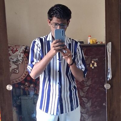 nishantkarekar's profile picture. 🚀 Frontend Dev | Crafting fast, responsive apps with React. Focused on clean code & seamless UX! 🎨