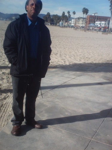 I am a 50 year old man from.Baltimore. I'm outgoing, amicable and high-spirited.