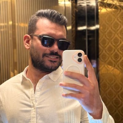 hustlerinvain's profile picture. Developer