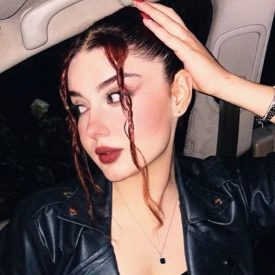 niuchino's profile picture. برای حفظ سلامت روانم بلاکت میکنم، ببخشید عزیزم💋