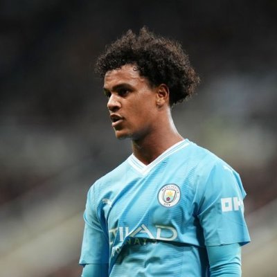 Snarkzzzz's profile picture. be yourself and know that's good enough
@_FrankOcean | @KevinDeBruyne