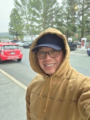 DeadlyBoyong's profile picture. Loved everything about Tesla and its mission!