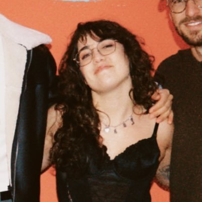 carolmg23's profile picture. Fangirling since forever. Regretting tweets in real time. 🇵🇹