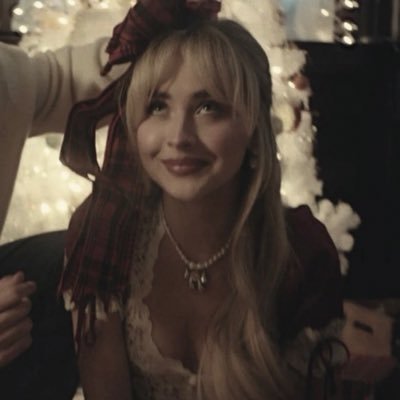 piaastris's profile picture. 