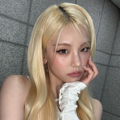 Aqua_Marina97's profile picture. do i still give you butterflies (♡@serenitaeyeonn♡)