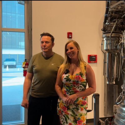 JongvoorOud's profile picture. Guiding @ElonMusk's vision for a better future through Spacex, Tesla, Neuralink, and more. & Tech enthusiast, dream chaser, and innovation advocate.
