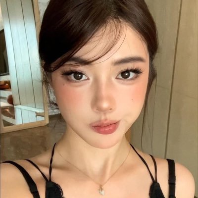 etherealisac's profile picture. DM for business inq 💌