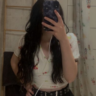 Agathe_43's profile picture. 