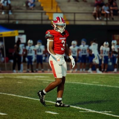 lyles_t56775's profile picture. 2027 LB/S at Woodward Academy | 5'11" 195 | 3.8 GPA | 27elyles@woodward.edu
 | 📱 404-661-8149 | NCAA ID: 2512783614 | 🏈⚾️ | 4.41-40 | 40" vert | 🅾️3-D1